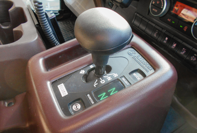 画像：社内シフトレバー